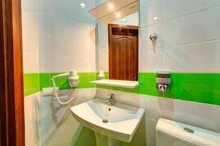 Отели эконом-класса Лика Отель Киев-3