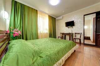 Отели эконом-класса Лика Отель Киев-5